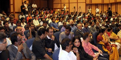 audience-sm-krishna-abudhabi-meet-ePathram