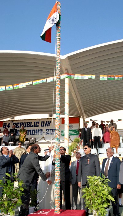 indian-flag-hoisting-in-2013-republic-day-ePathram