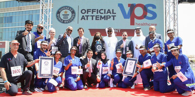nurses-and-vps-staff-with-guinness-world-records-at-burjeel-ePathram