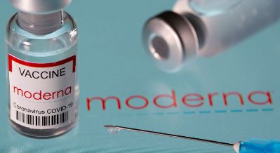 uae-approve-moderna-covid-vaccine-ePathram