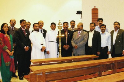 ymca-abudhabi-2012-board-members-ePathram