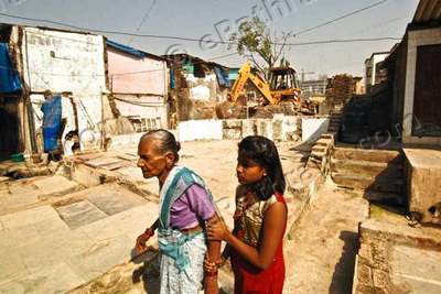bulldozer-destroying-slum-epathram