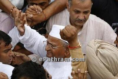 hazare-arrested-epathram