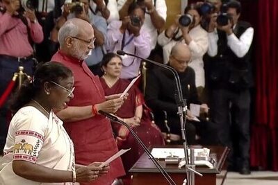 c-p-radhakrishnan-takes-oath-as-15-th-vice-president-of-india-ePathram